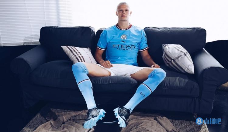 石破天惊！泰勒·亚当斯43米吊射破门为本赛季英超最远进球