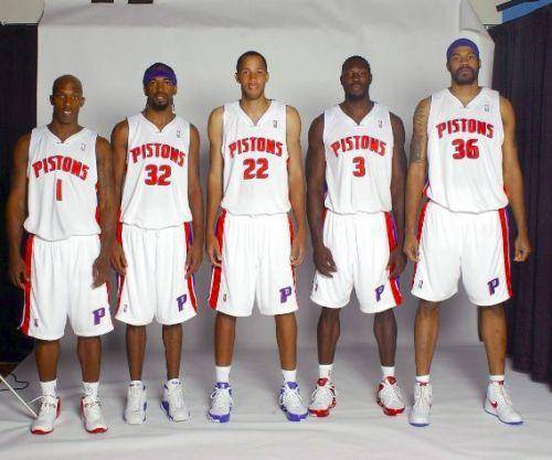 科贝尔：球队表现很好，希望下一场对阵药厂能延续今天的状态（科贝尔称赞球队发挥出色：期待下场对药厂延续今日势头）