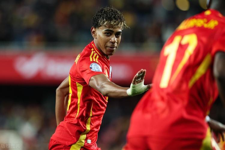 阿斯：佩德里和拉菲尼亚是巴萨所有问题的解药（阿斯：佩德里与拉菲尼亚是破解巴萨困局的关键）