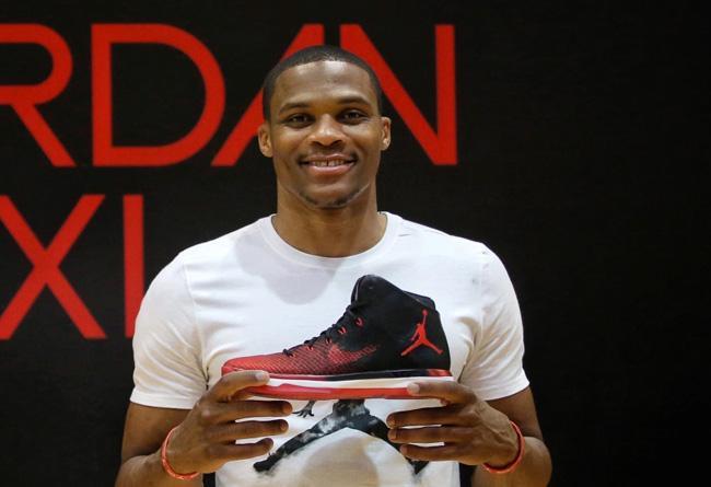 孙兴慜告别致辞：热刺永远是我的家，这是不可思议的十年（孙兴慜告别感言：热刺始终是我的家，这是难以置信的十年）